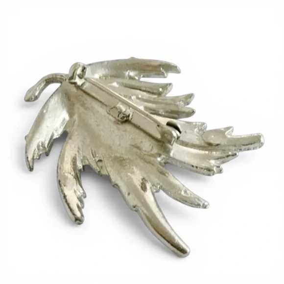 Vintage Mid‑Century Silver‑Tone Leaf Brooch – Sculptural & Weighted - Picture 11 of 13
